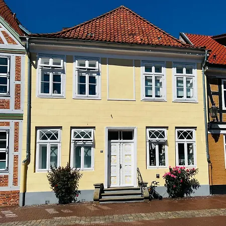 Stader Nest Apartman Stade